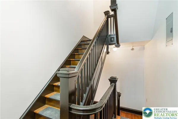$1,250,000 | 384 Evansville Road, Fleetwood, PA 19522