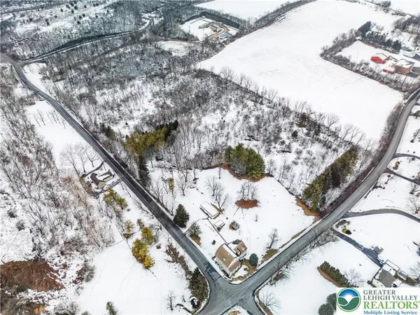 $1,250,000 | 384 Evansville Road, Fleetwood, PA 19522