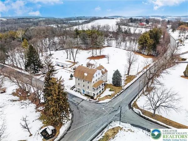 $1,250,000 | 384 Evansville Road, Fleetwood, PA 19522