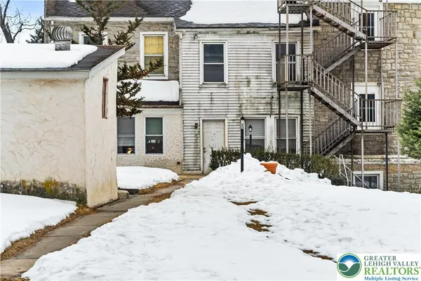 $1,250,000 | 384 Evansville Road, Fleetwood, PA 19522