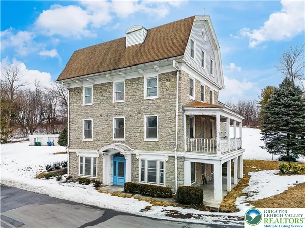 $1,250,000 | 384 Evansville Road, Fleetwood, PA 19522