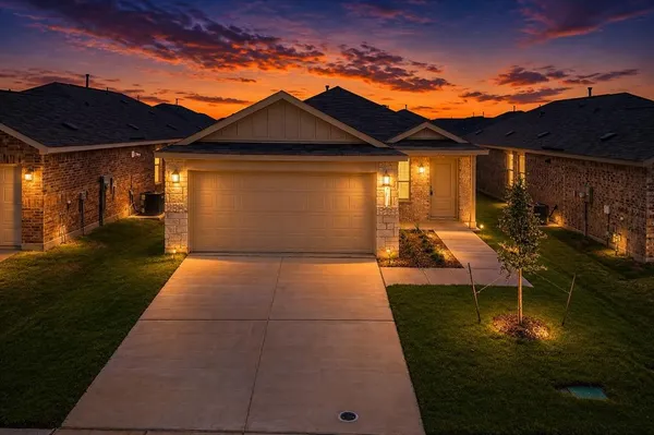 $2,400 | 1829 Sanderling Street, Forney, TX 75126