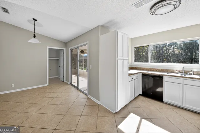 $1,800 | 107 Navajo Court, St. Marys, GA 31558