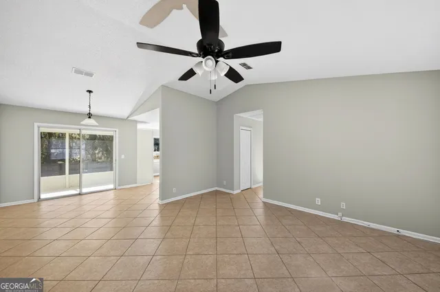 $1,800 | 107 Navajo Court, St. Marys, GA 31558