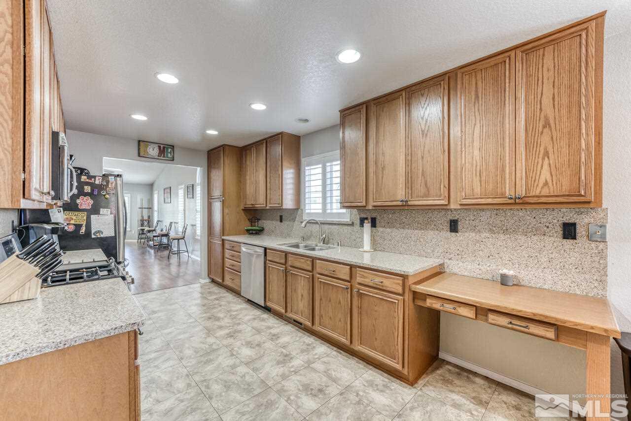 2390 Pileus Road Sparks, NV 89441 - Photo 8 of 27 Photo 8