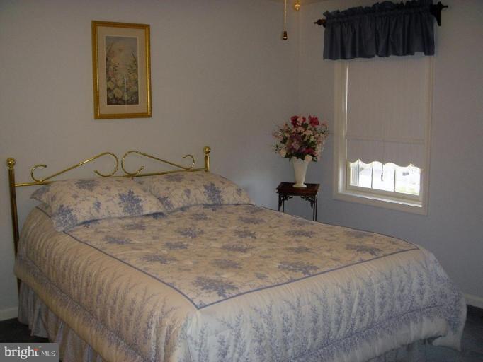 13211 Jasper Road Fairfax, VA 22033 - Photo 18 of 30 Bedroom #3