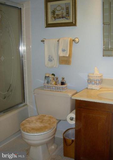 13211 Jasper Road Fairfax, VA 22033 - Photo 20 of 30 Bath #2