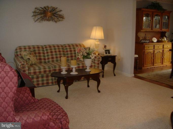 13211 Jasper Road Fairfax, VA 22033 - Photo 5 of 30 Living Room #2