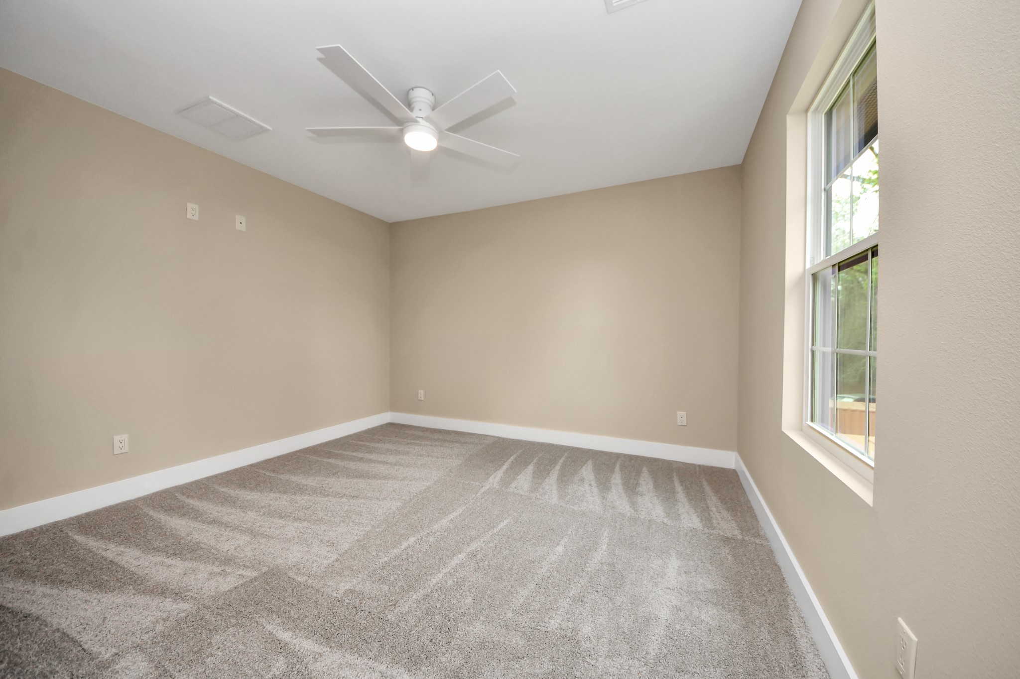 29727 Spring Forest Drive Spring, TX 77386 - Photo 28 of 37 an empty room with a window