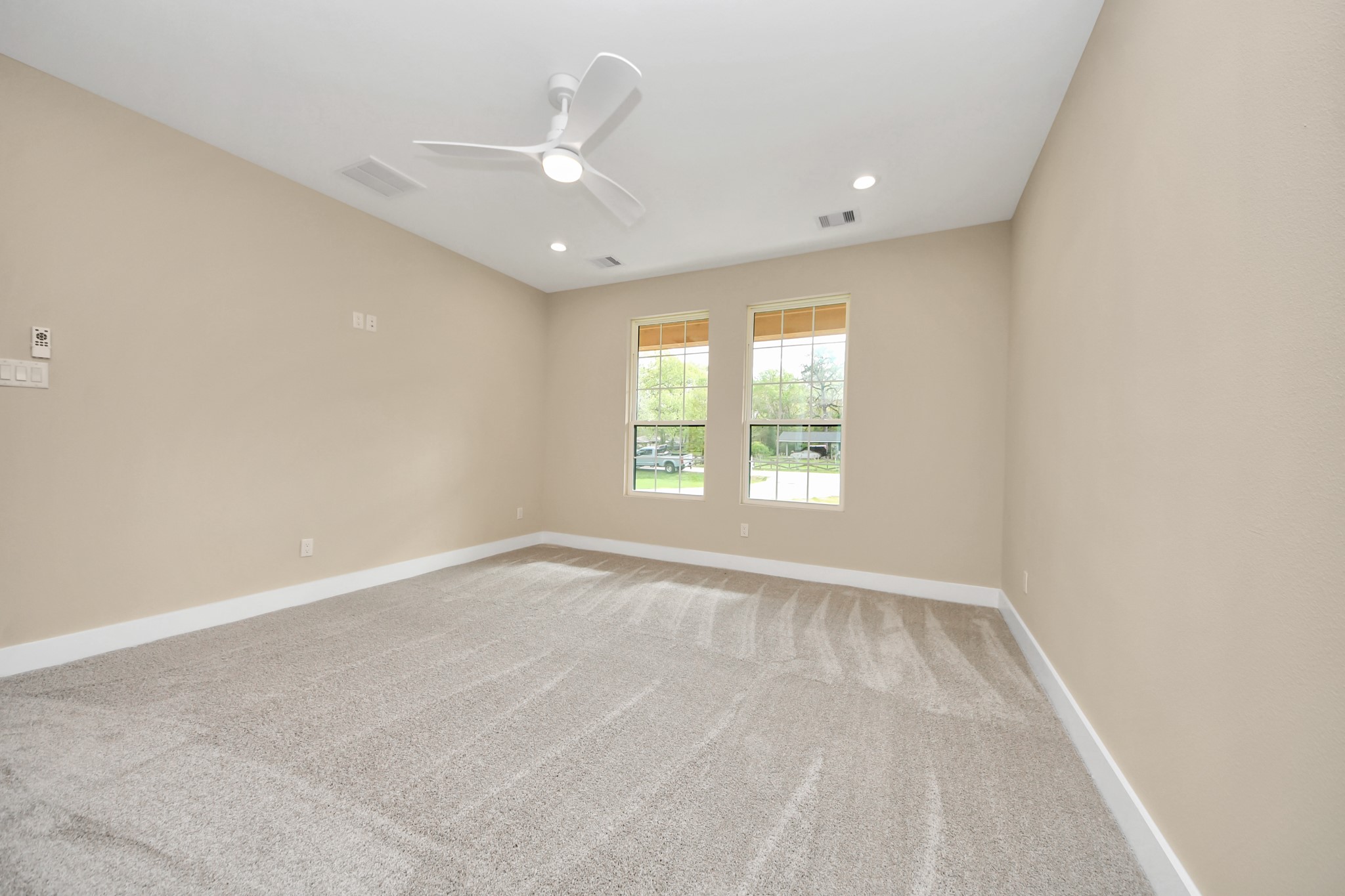 29727 Spring Forest Drive Spring, TX 77386 - Photo 29 of 37 an empty room with a window