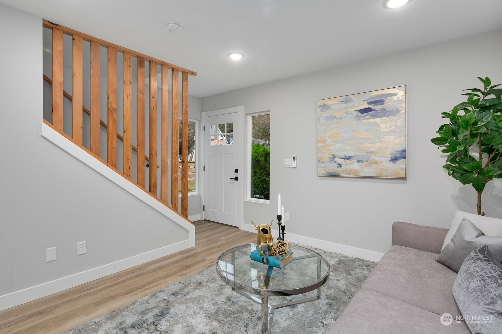 1006 B South Donovan Street Seattle, WA 98108 - Photo 5 of 14 a living room with furniture and a table