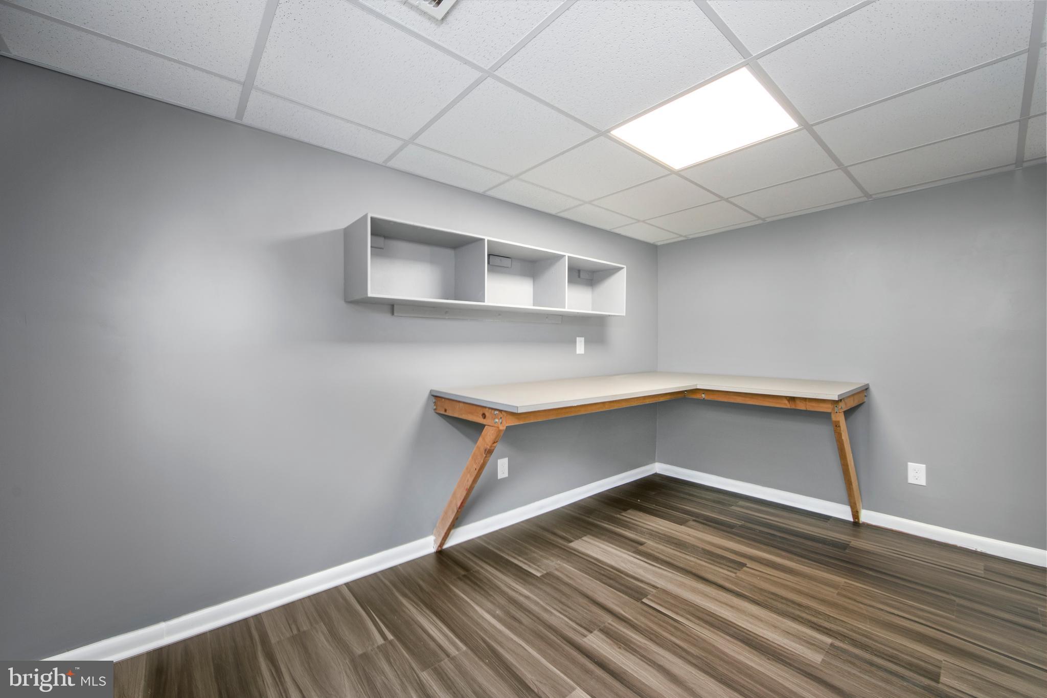 325 Landis Avenue Oaklyn, NJ 08107 - Photo 20 of 46 a view of entryway