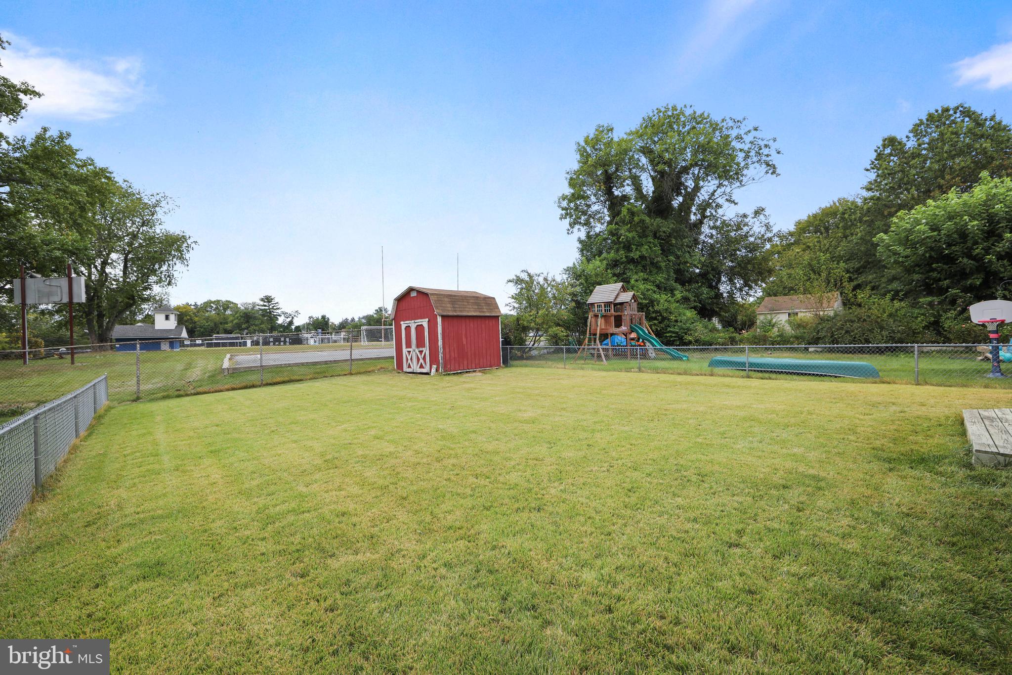 325 Landis Avenue Oaklyn, NJ 08107 - Photo 46 of 46 a view of a outdoor space