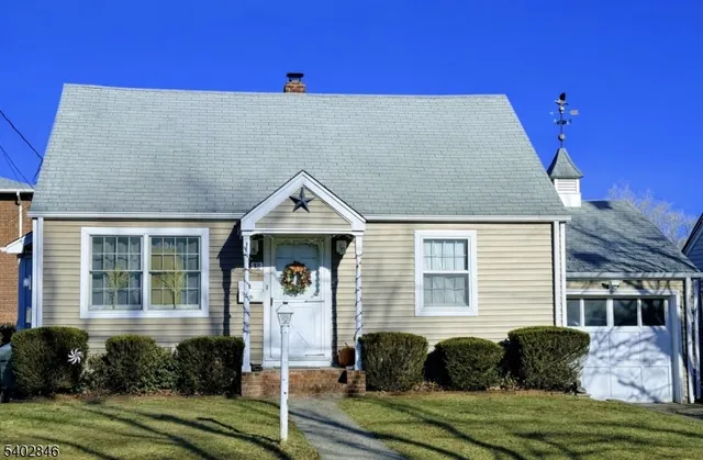 $589,000 | 38 Sherwood Street, Clifton, NJ 07013