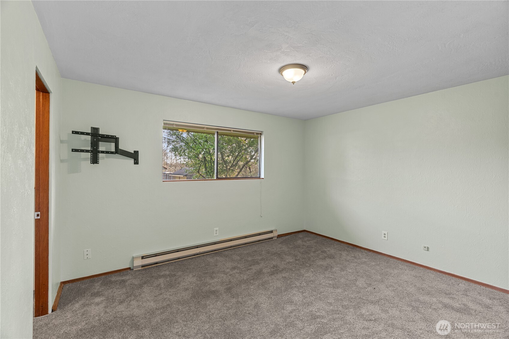 214 Talbot Street North Montesano, WA 98563 - Photo 17 of 40 an empty room with a window