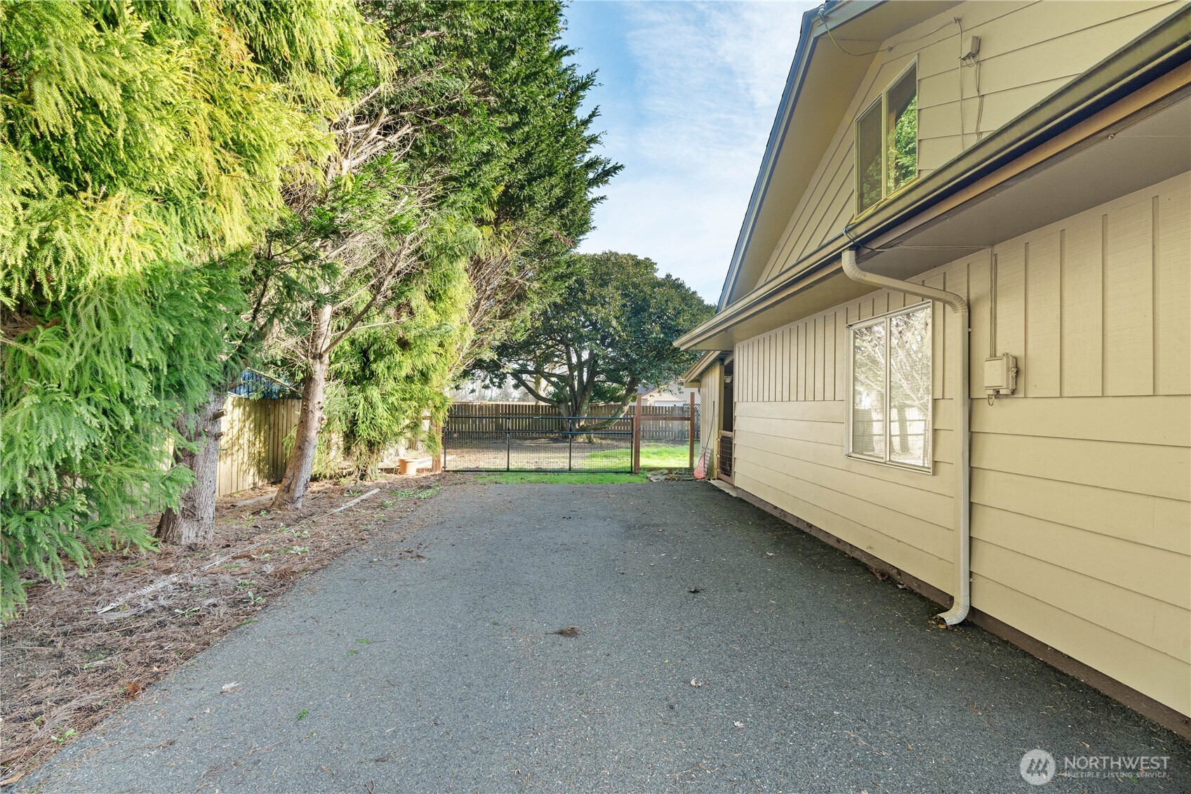 214 Talbot Street North Montesano, WA 98563 - Photo 28 of 40 a view of a house with a tree