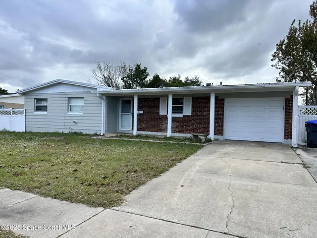 $1,900 | 925 Penny Drive, Titusville, FL 32780