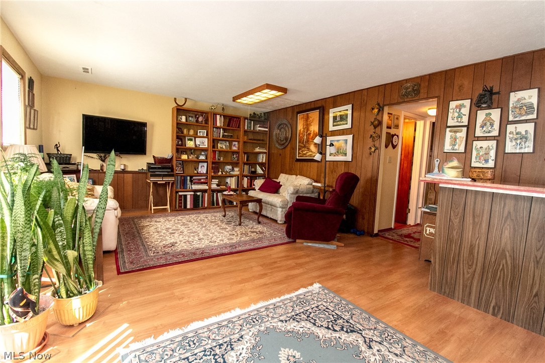 237 Springmont Road Northfield, OH 44067 - Photo 19 of 32