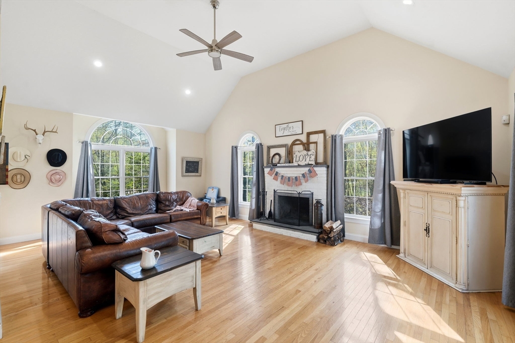 76 Old Farm Road Douglas, MA 01516 - Photo 33 of 35