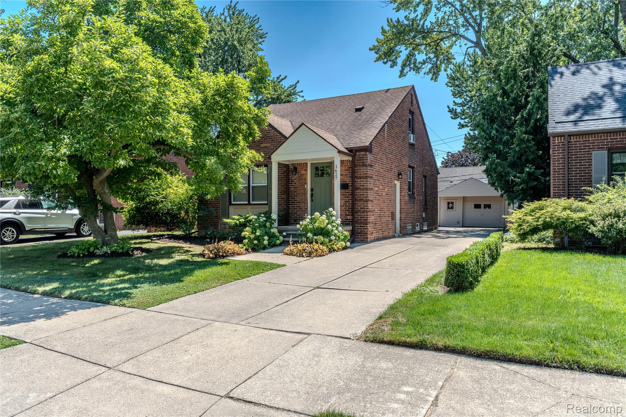1627 Columbia Road Berkley, MI 48072 - Photo 28 of 33 1627 Columbia Exterior-1.jpg