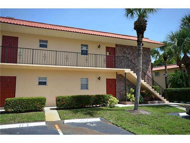 1995 Southwest Palm City Road, Unit J Stuart, FL 34994 - Photo 1 of 14 Gallery Image 1