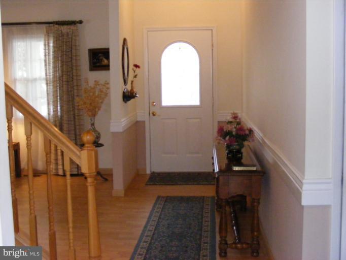 9215 Bowline Road Nottingham, MD 21236 - Photo 7 of 17 Main Hallway