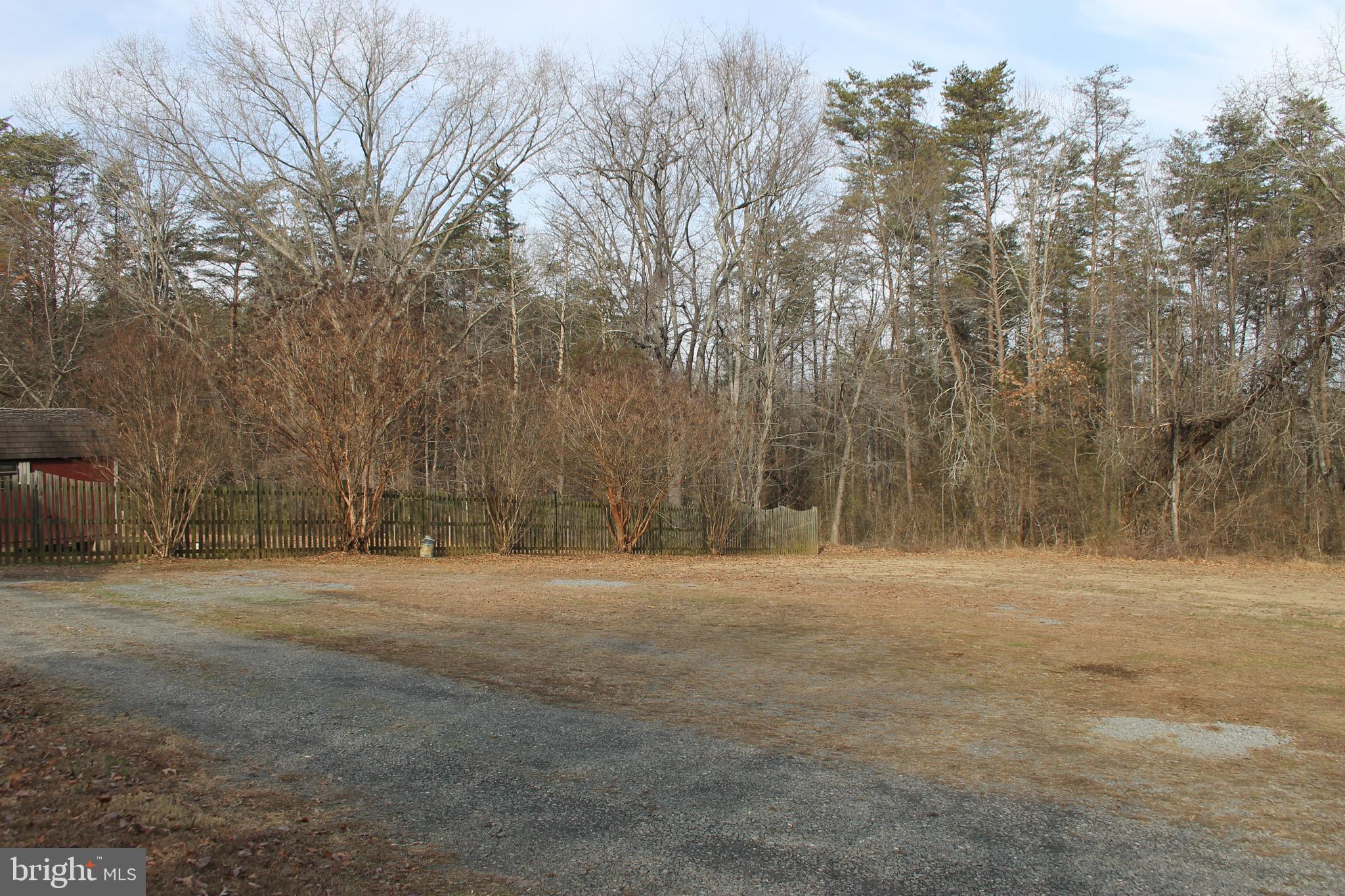 634 River Road Madison, VA 22727 - Photo 30 of 33 Large parking area
