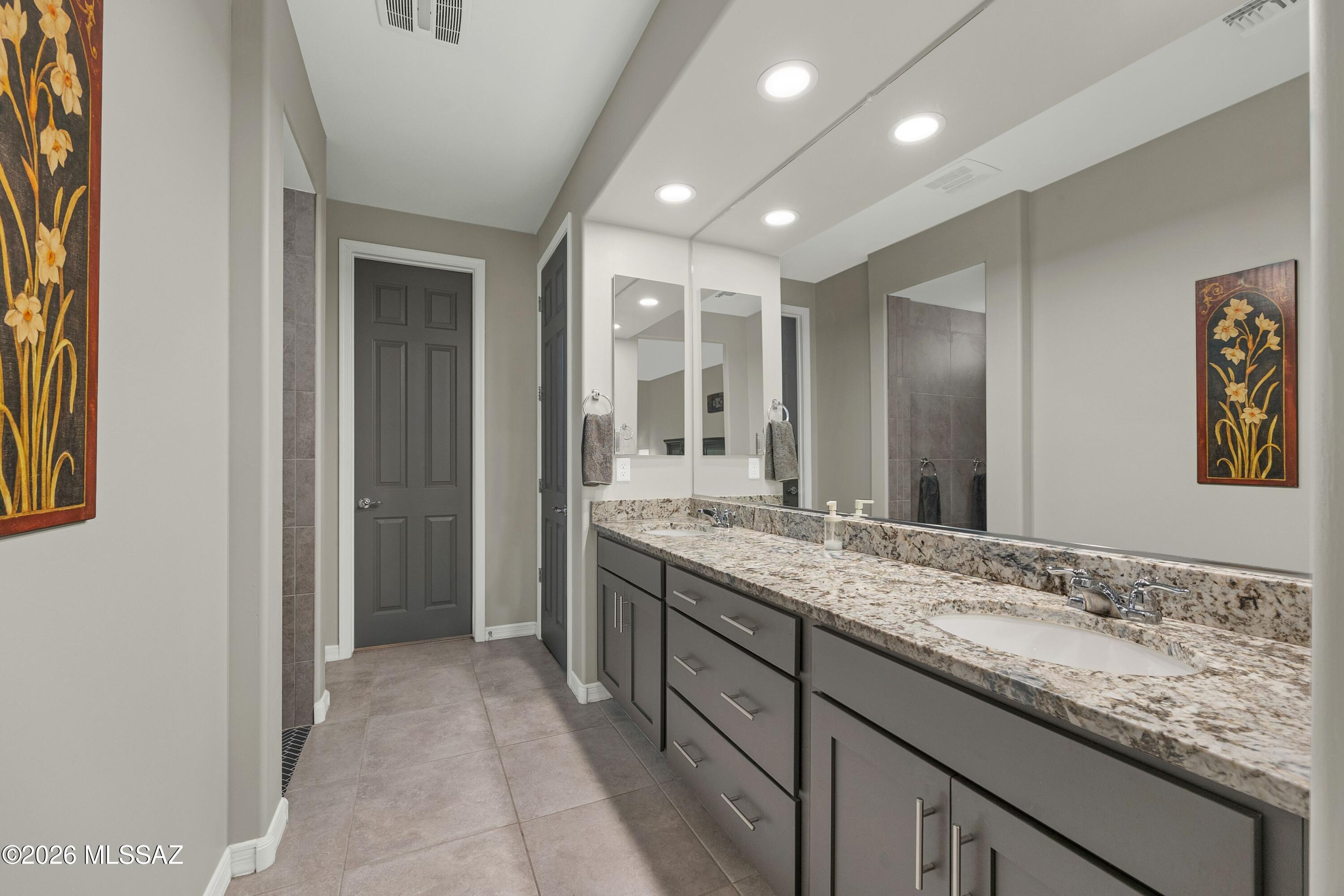 8428 North Lone Ranger Road Tucson, AZ 85743 - Photo 18 of 40