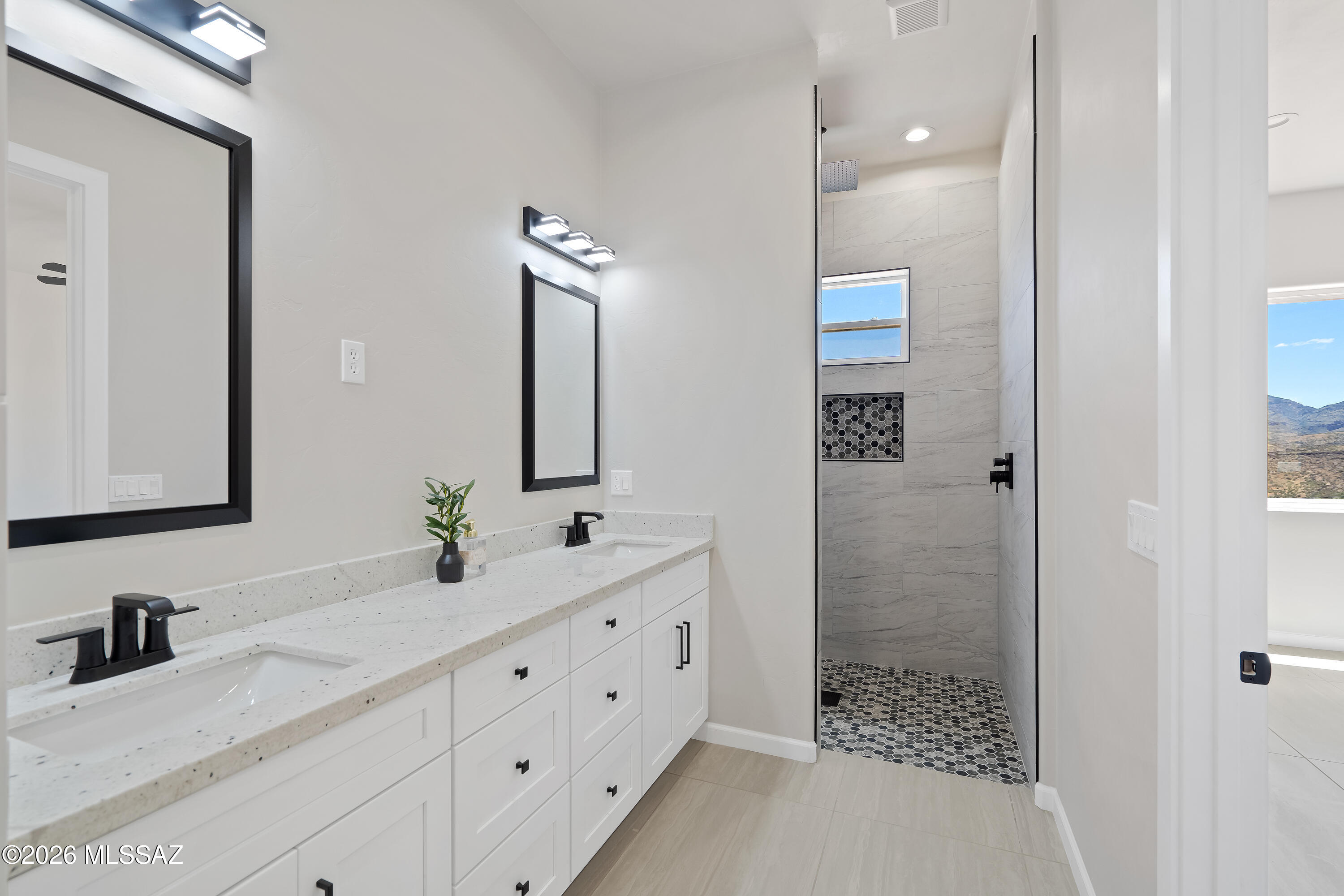 551 Camino Kansas Rio Rico, AZ 85648 - Photo 9 of 50 2 Interiors-4