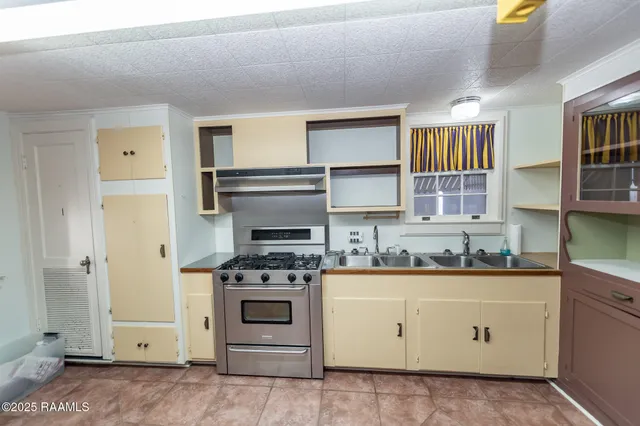 $260,000 | 415 Mcmurtry, Gueydan, LA 70542