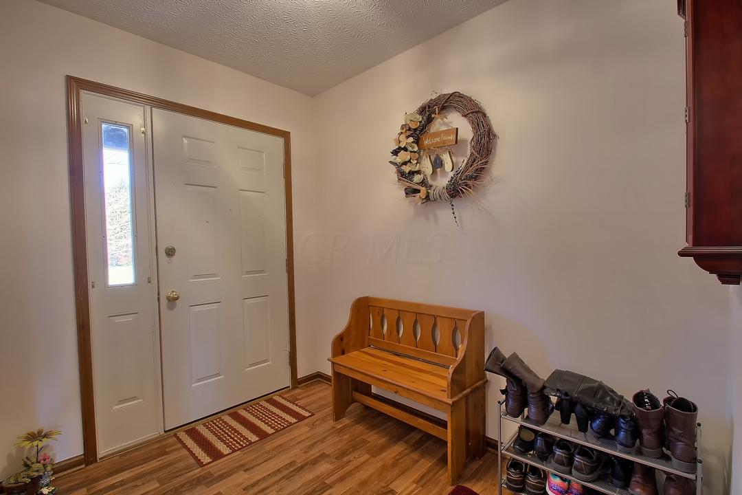 5690 Amanda Northern Road Carroll, OH 43112 - Photo 4 of 22 Gallery Image 4