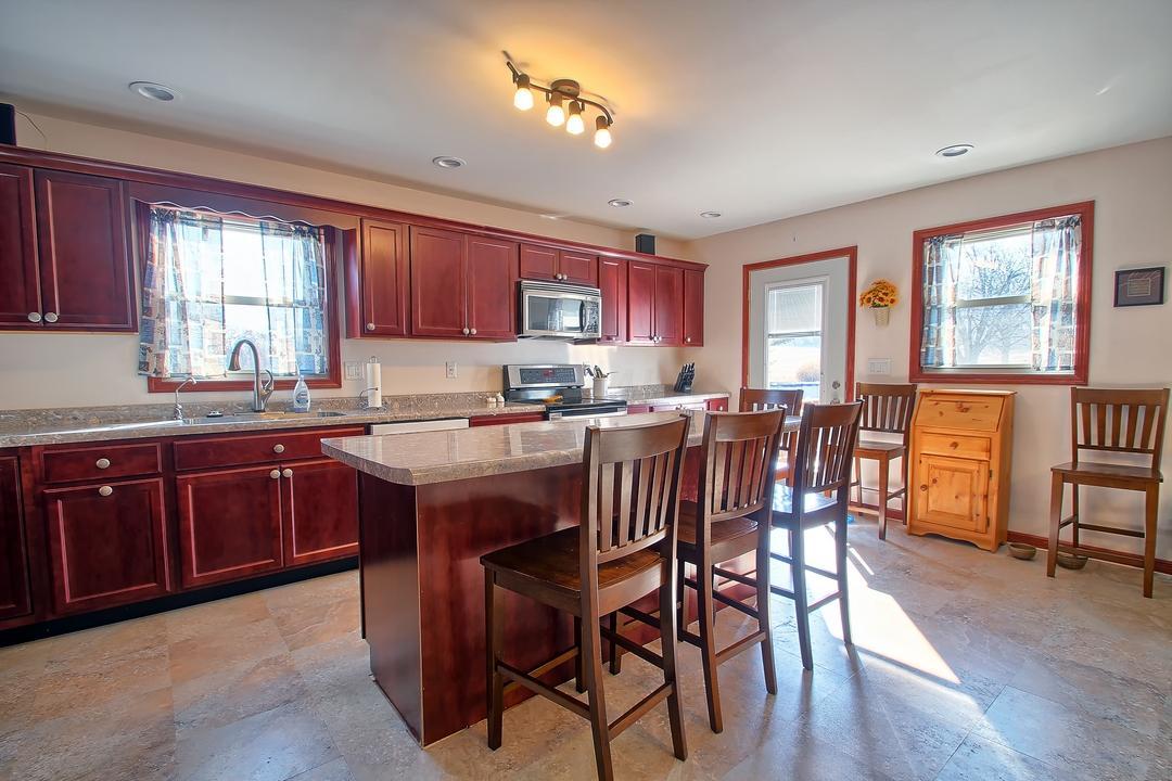5690 Amanda Northern Road Carroll, OH 43112 - Photo 8 of 22 Gallery Image 8