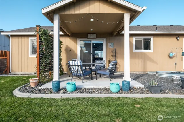 $399,900 | 52 Linda Ridge Loop, Ephrata, WA 98823