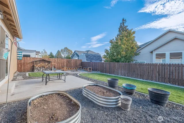 $399,900 | 52 Linda Ridge Loop, Ephrata, WA 98823