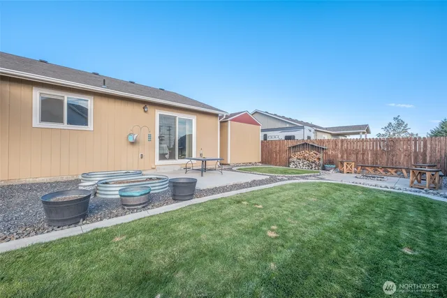 $399,900 | 52 Linda Ridge Loop, Ephrata, WA 98823