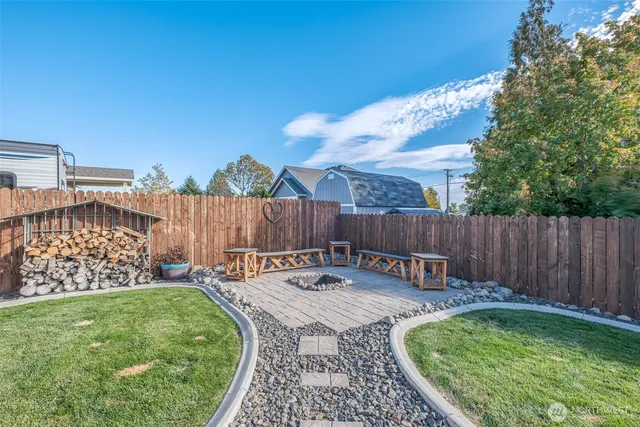 $399,900 | 52 Linda Ridge Loop, Ephrata, WA 98823