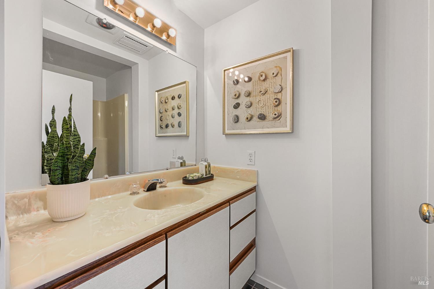 73 Cloud View Road Sausalito, CA 94965 - Photo 54 of 60