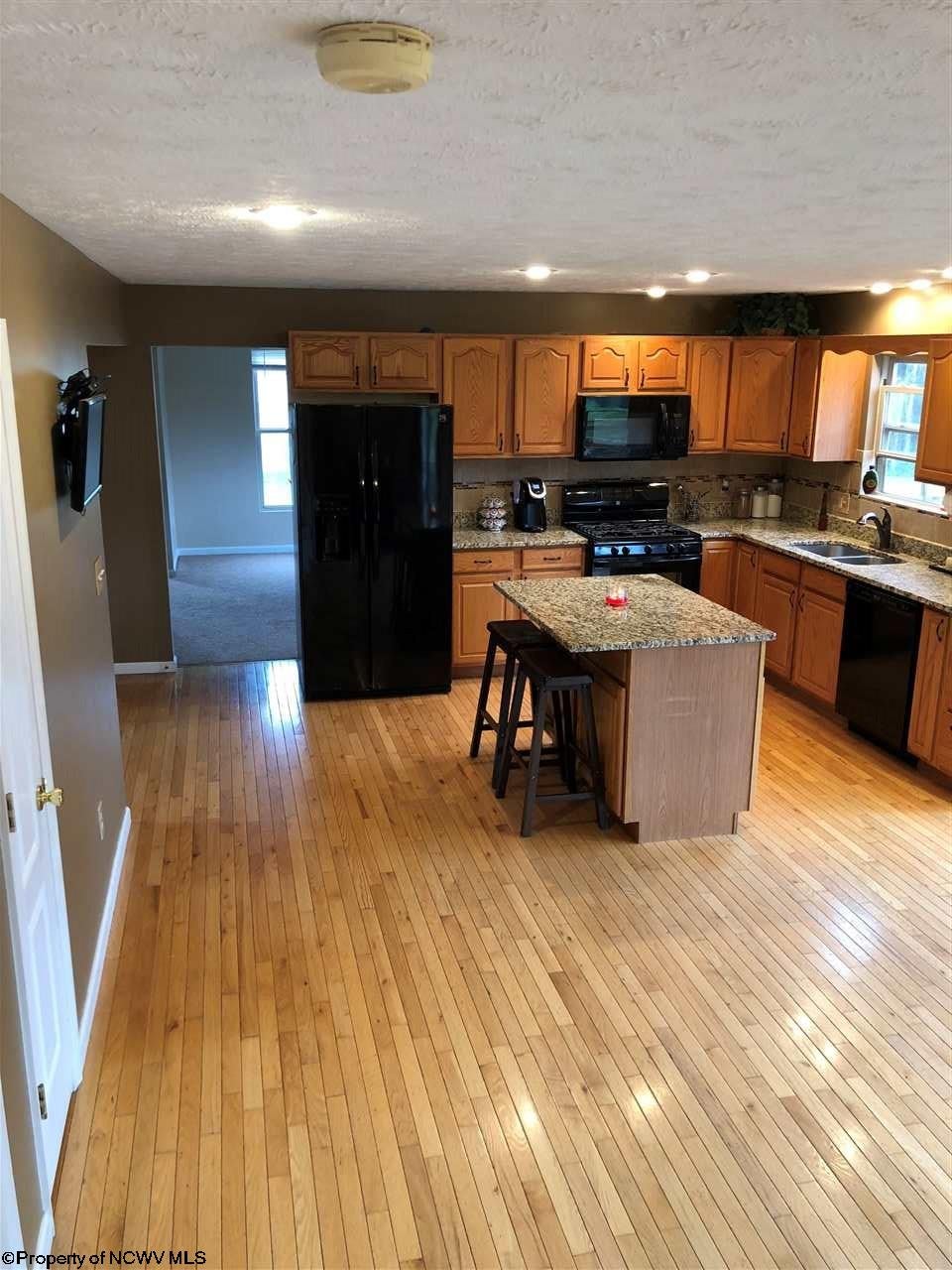77 Mountain View Road Bridgeport, WV 26330 - Photo 4 of 20 Gallery Image 4