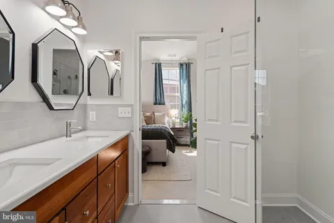 $899,000 | 406 Regatta Drive, Philadelphia, PA 19146