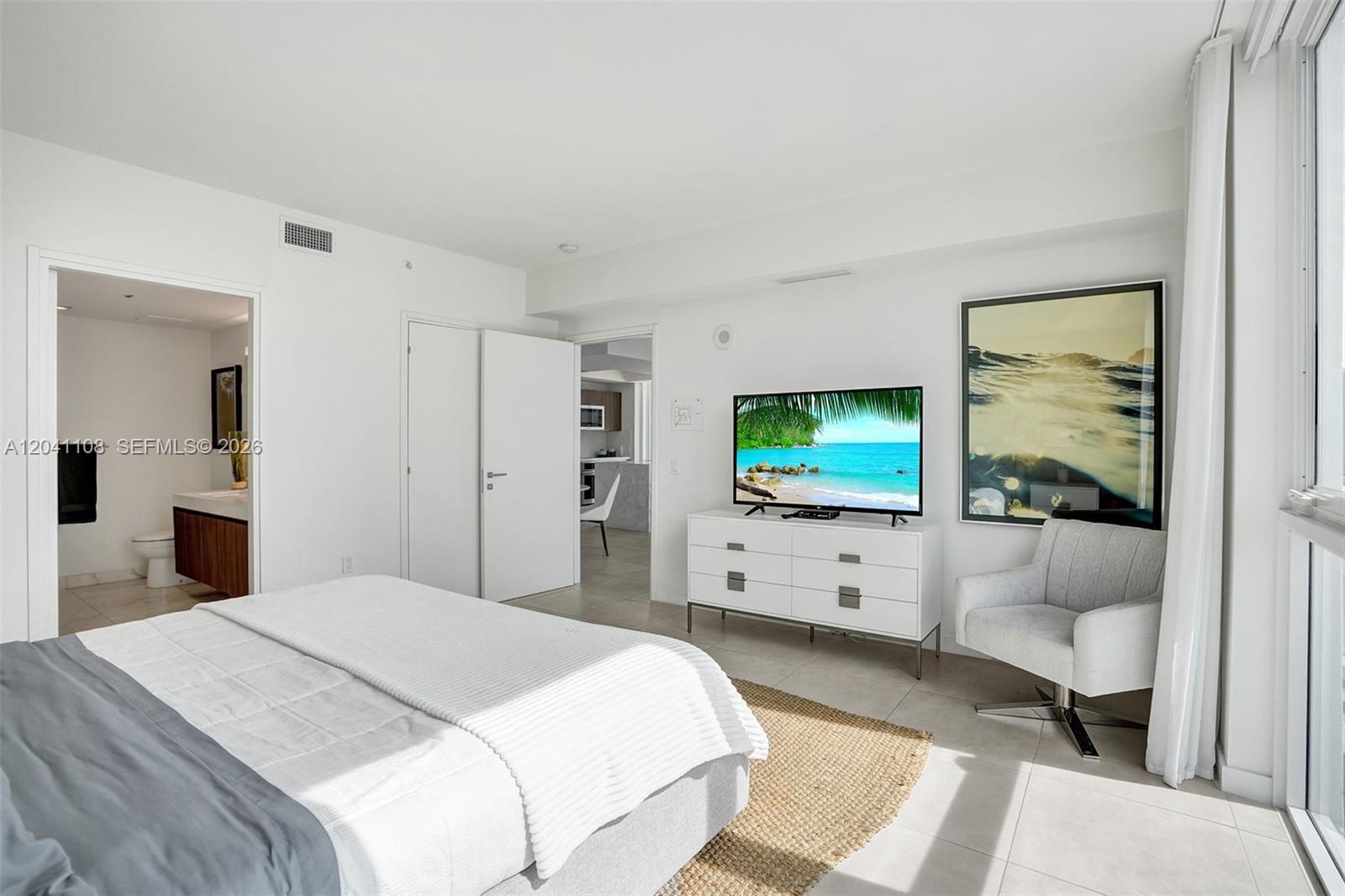 401 North Birch Road, Unit 715 Fort Lauderdale, FL 33304 - Photo 8 of 48