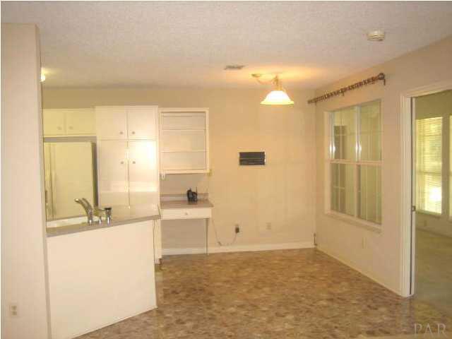 1080 Palisade Road Pensacola, FL 32504 - Photo 7 of 20 Breakfast nook view from family room