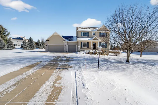 $840,000 | 7571 Heather Knoll Lane, Verona, WI 53593