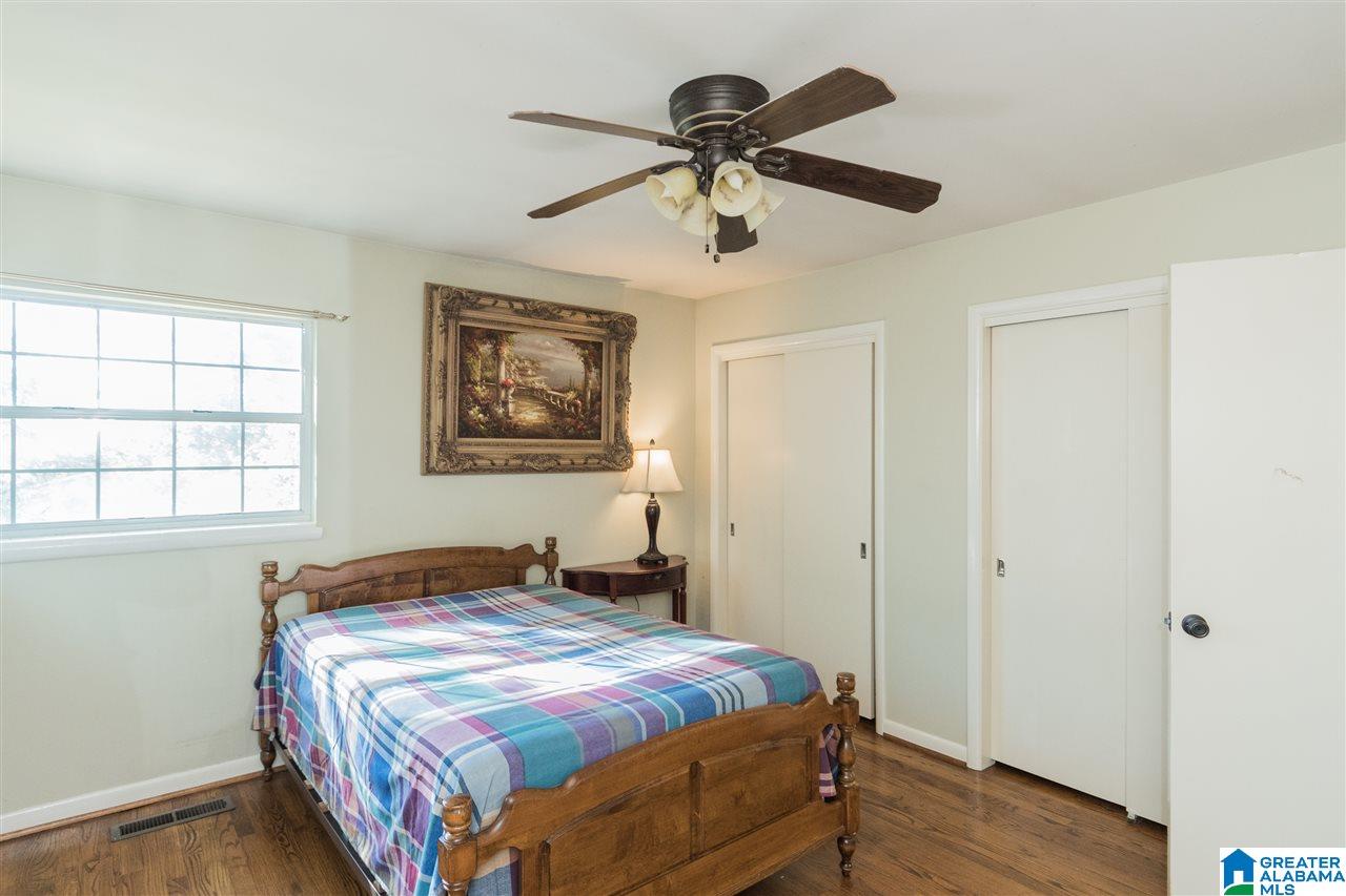 3337 North Woodridge Road Birmingham, AL 35223 - Photo 16 of 32