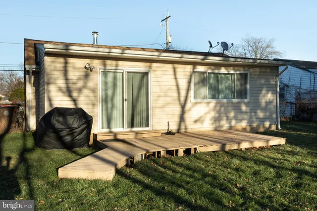 $3,150 | 1959 Lewis Avenue, Rockville, MD 20851