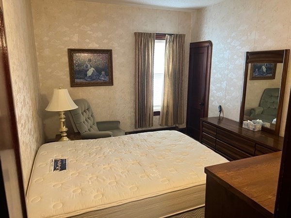 57 Mott Street Fall River, MA 02721 - Photo 12 of 29