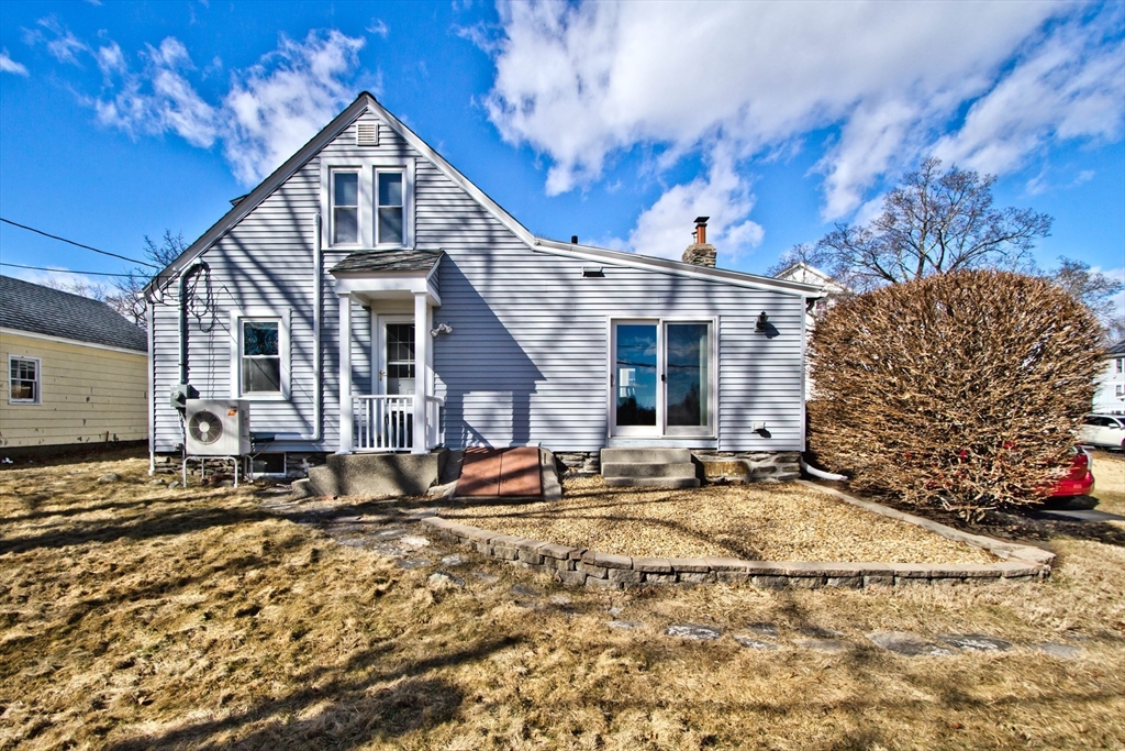 38 Park Terrace Road Worcester, MA 01604 - Photo 4 of 26 Gallery Image 4