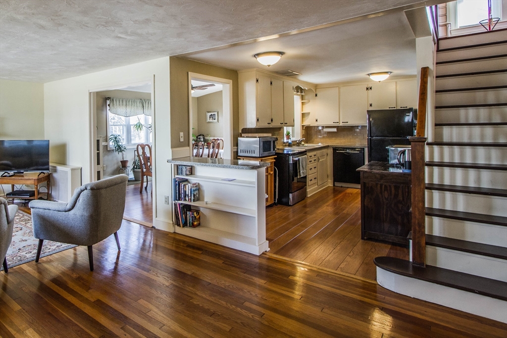 38 Park Terrace Road Worcester, MA 01604 - Photo 10 of 26 Gallery Image 10