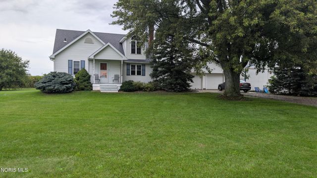 $380,000 | 13040 Perry Road, Grand Rapids, OH 43522