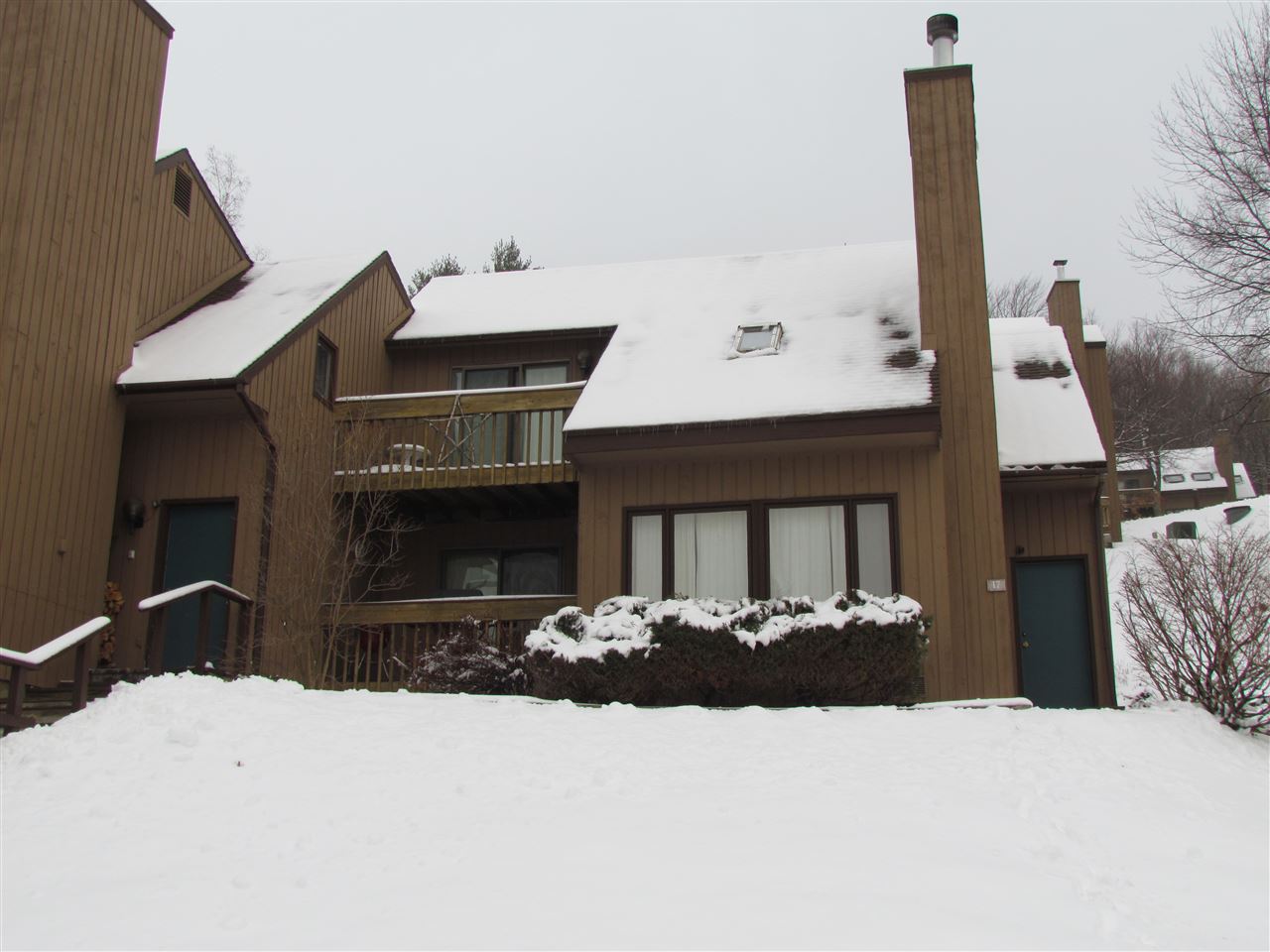 115 Lower Summit Road, Unit 17 Warren, VT 05674 - Photo 1 of 21 Gallery Image 1