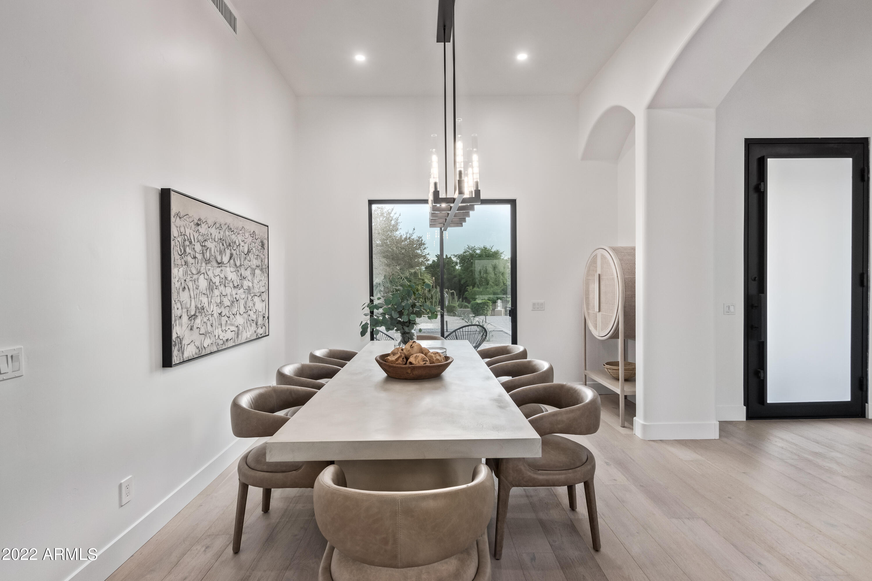 5316 East Royal View Drive South Phoenix, AZ 85018 - Photo 13 of 51 22 - Royal View